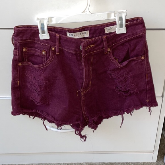 🤍3/$15 Bullhead High Waisted Maroon Ripped Shorts - Picture 6 of 7